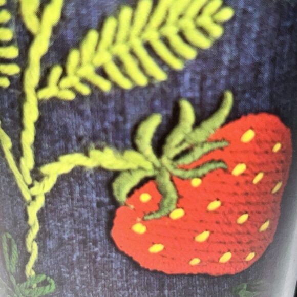 Vintage 70’s Dart Plastic Thermo Sew Mug Tumbler Made in USA 6”-Floral/Bee Theme - Picture 6 of 7